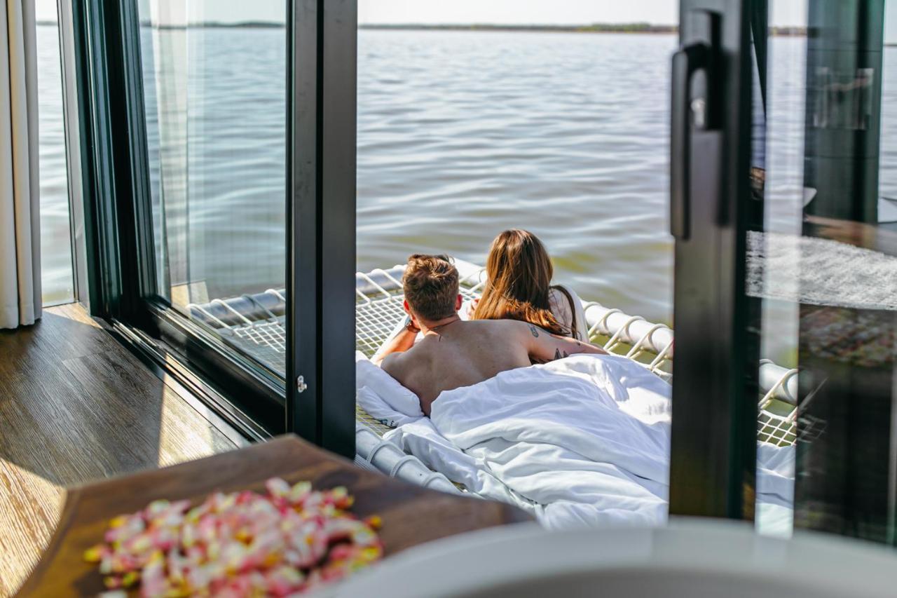 Grand Ht Houseboats - Domki Na Wodzie - Sauna, Jacuzzi, Kominek Mielno (Koszalin) Exterior foto