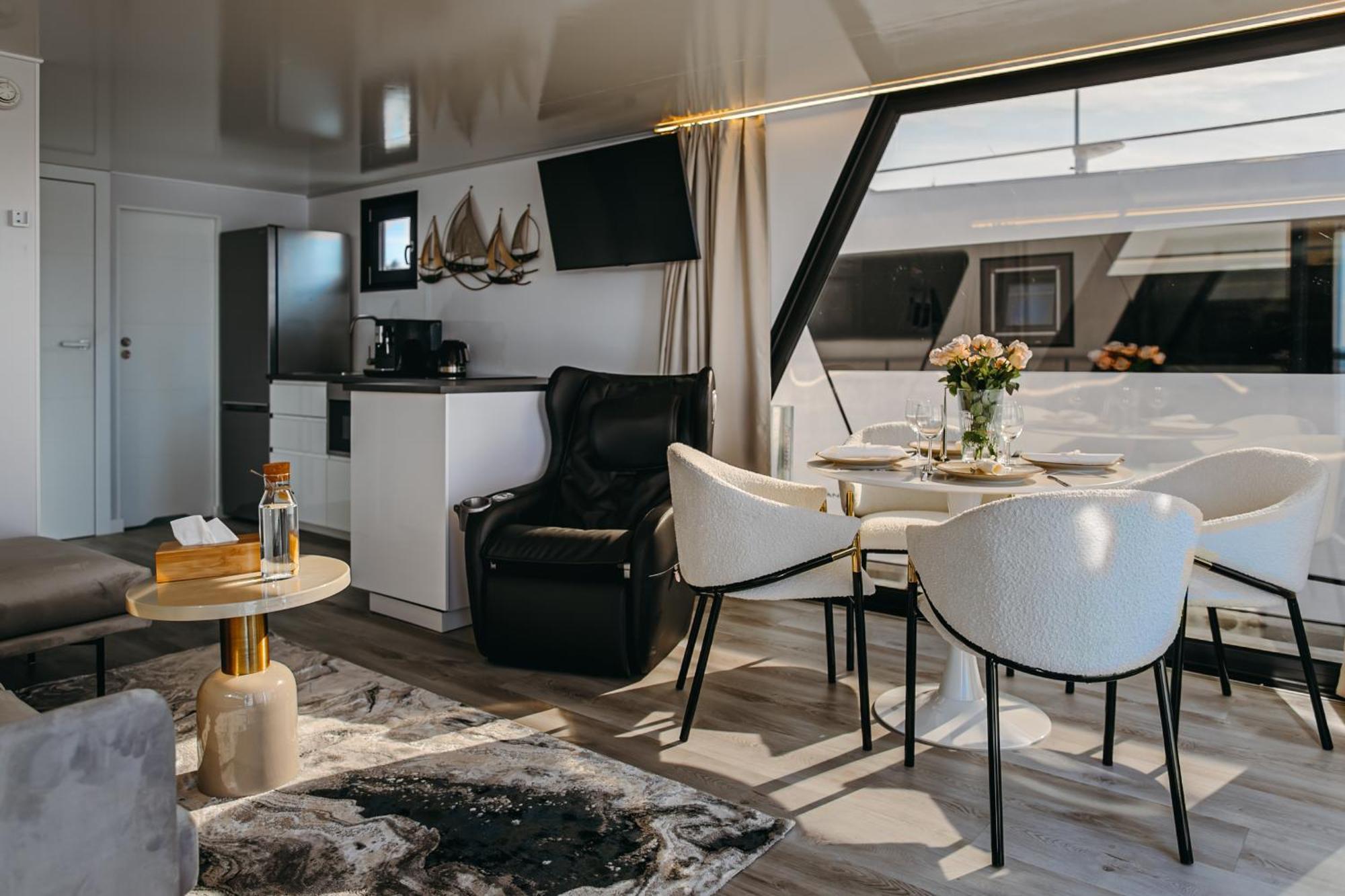 Grand Ht Houseboats - Domki Na Wodzie - Sauna, Jacuzzi, Kominek Mielno (Koszalin) Quarto foto